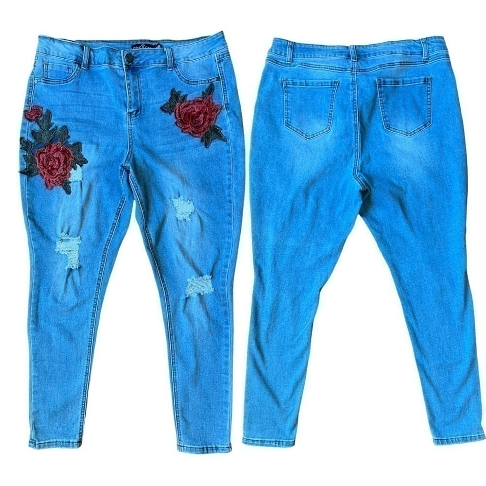 ONE 5 One Distressed Denim Jeans Floral Applique, Size 16